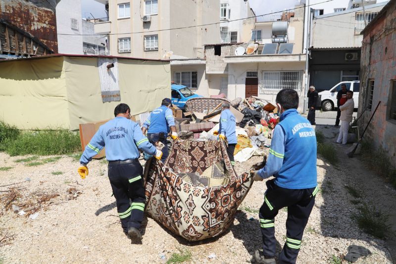 Akdeniz�de evden 1 kamyon ��p ��kar�ld�...