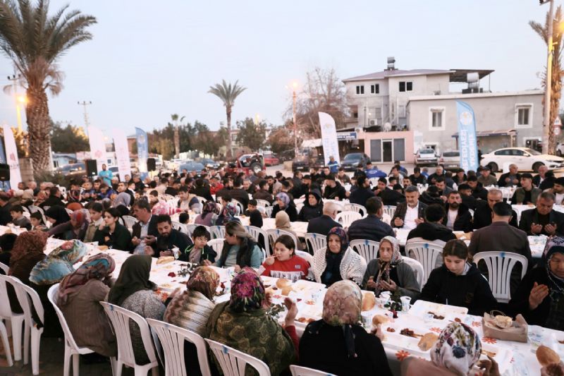 Akdenizde Ramazan aynn manevi huzuru paylalyor...