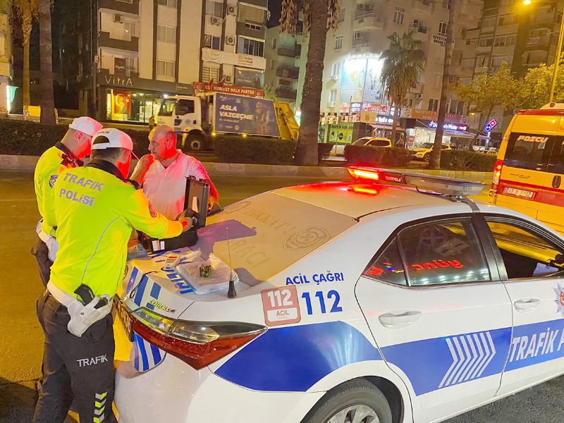 Mersin’de 10 bin 711 adet araca cezai ilem uyguland...