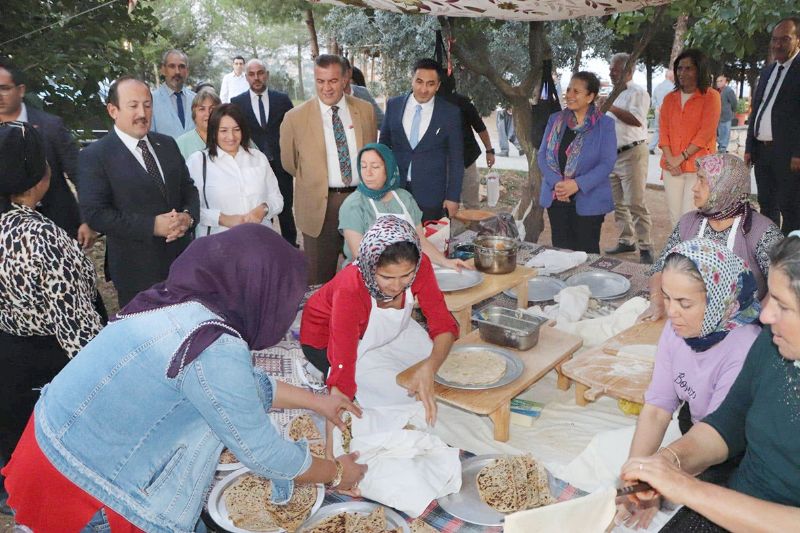 Vali Pehlivandan halk eitimi merkezine ziyaret...