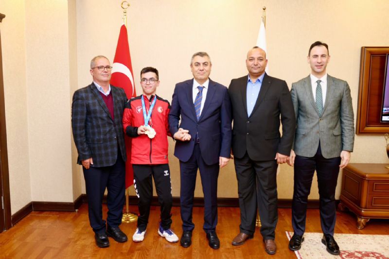 Vali Toros�tan �ampiyon Do�an’a tebrik ...