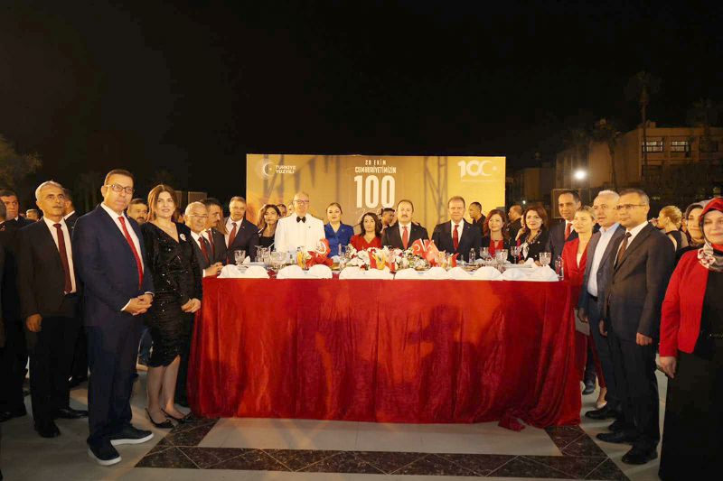 Mersin Cumhuriyet iin bulutu...