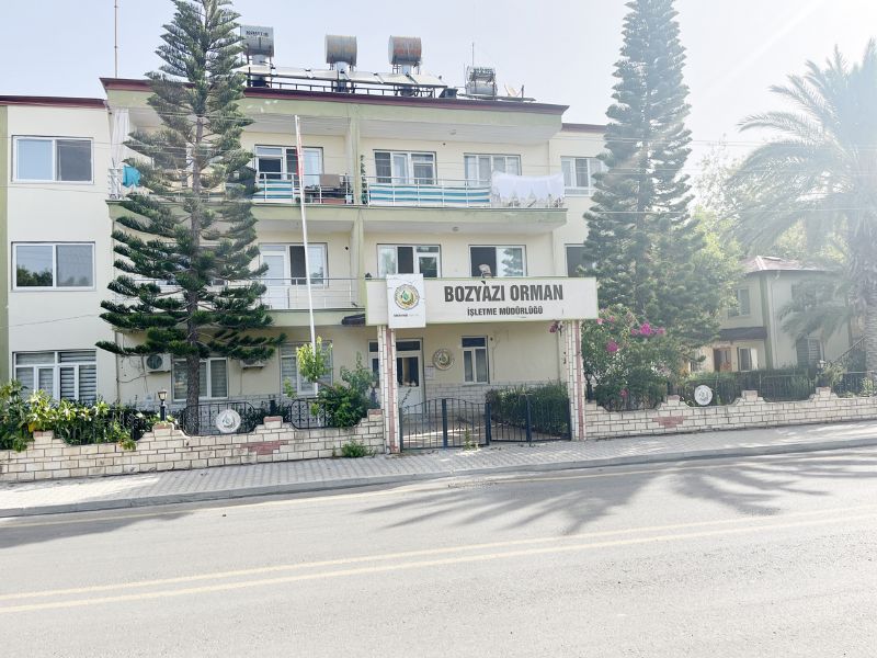 Bozyaz� Orman ��letme M�d�rl��� binas� sat��a ��kar�ld�...