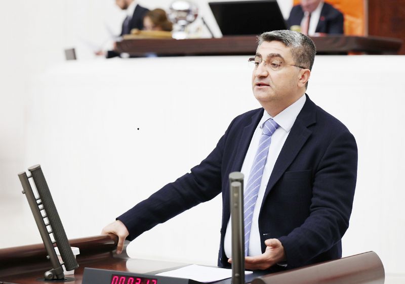 � Yasa, s�recin bir par�as�d�r; nihai sonucu de�ildir�...