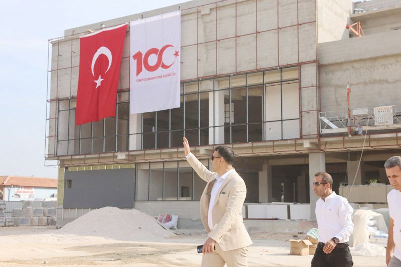 Silifkede yeni belediye  hizmet binas inaat ykseliyor...