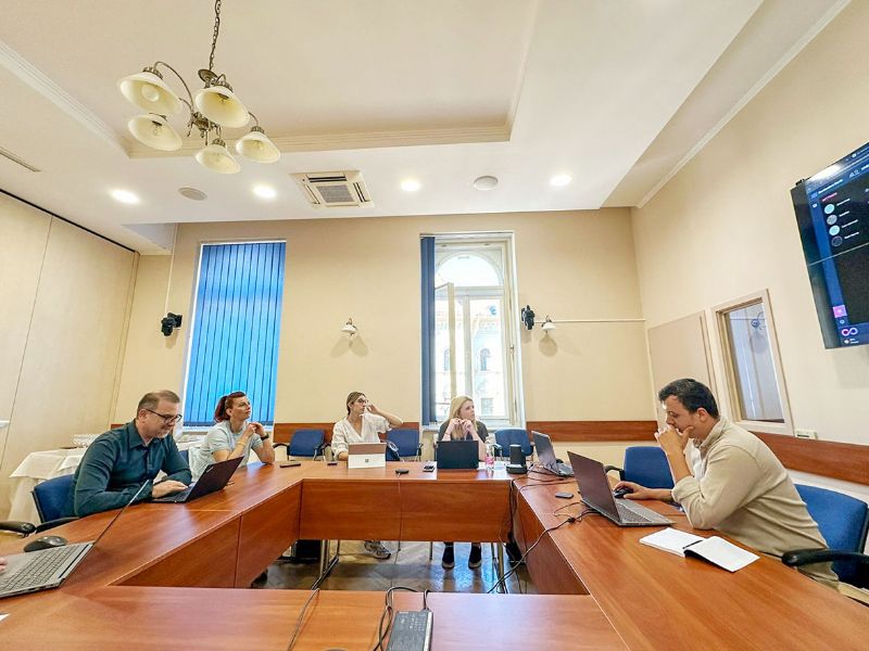 Yeni�ehir�in g�z� Avrupa�n�n ye�il sokaklar�nda...