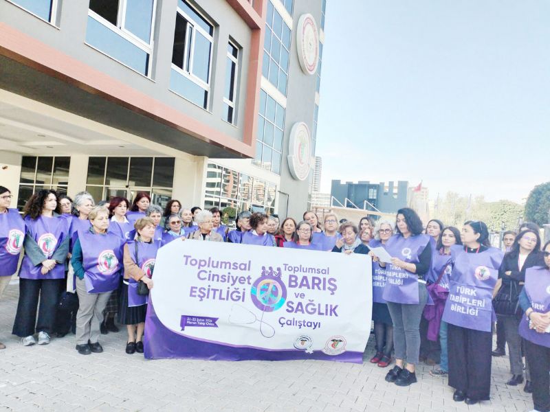 Hekimler, bar�� ve sa�l�k �al��tay� i�in Mersin�de bulu�tu