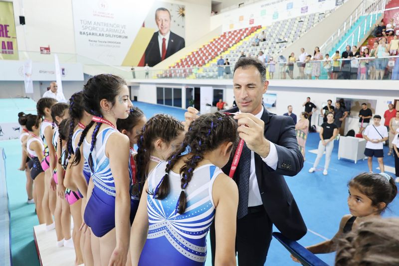 Mersin Kz Cimnastik Takm ilk 4te...