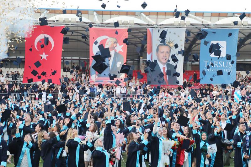 Tarsus�ta mezuniyet heyecan� ya�and� ...