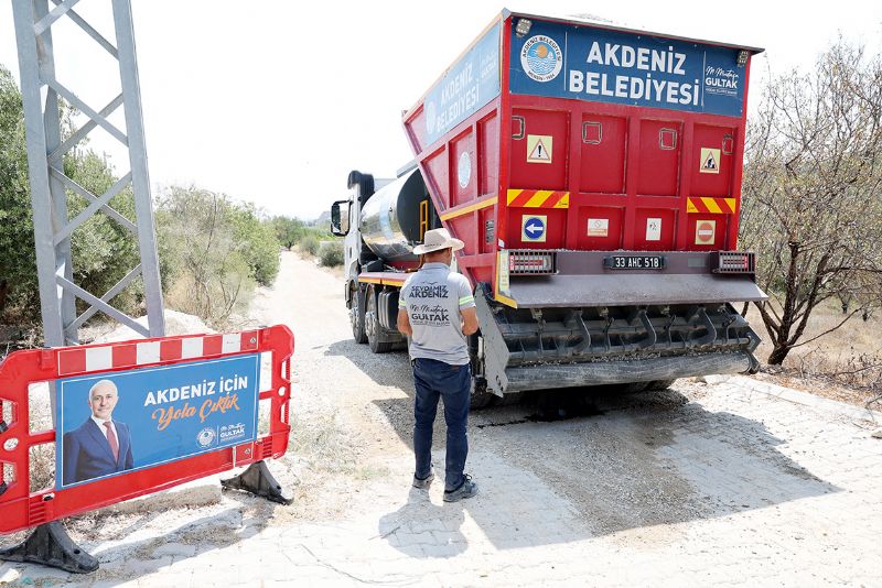 Camili Mahallesinin bahe yollar  sathi asfalt ile kaplanyor...