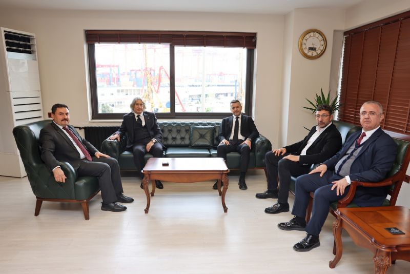 Mersinin gz onlarda!...