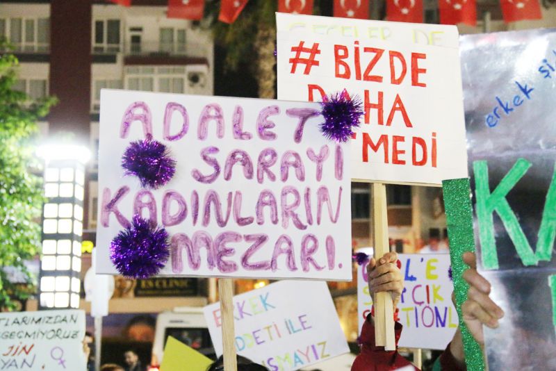 Susmuyoruz, korkmuyoruz, itaat etmiyoruz!...