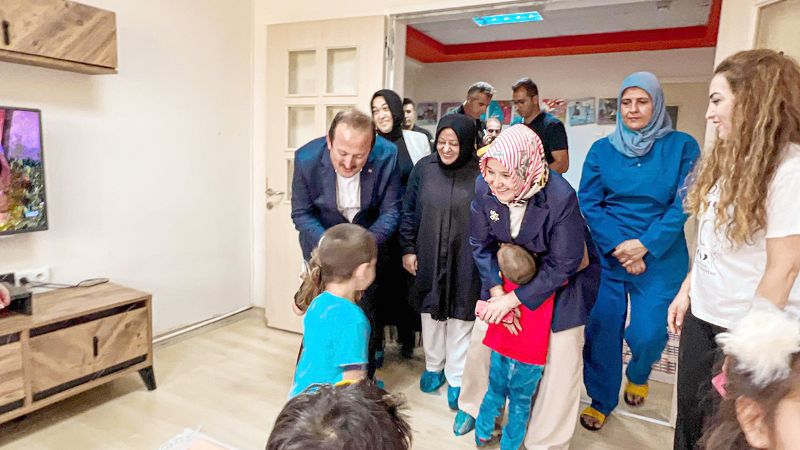 Vali Pehlivan, Davultepe ocuk Evleri Sitesini ziyaret etti...