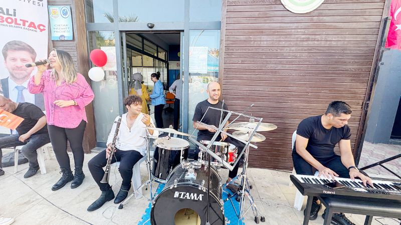 Tarsustan duygulu cumhuriyet kutlamas...