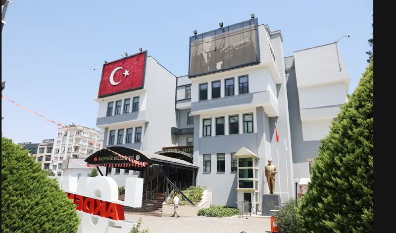 DEM Parti, Akdenizde kayyumun  satna kar dava aacak!...