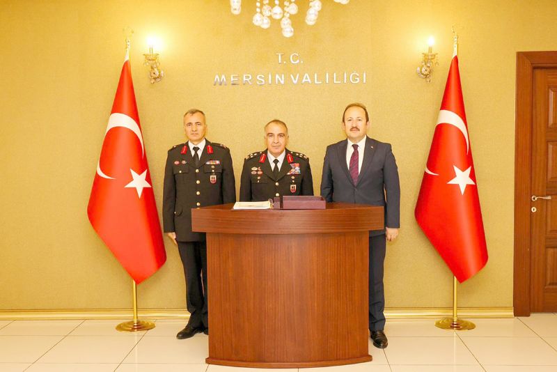 Korgeneral Kotan, Vali Pehlivana ziyaret...