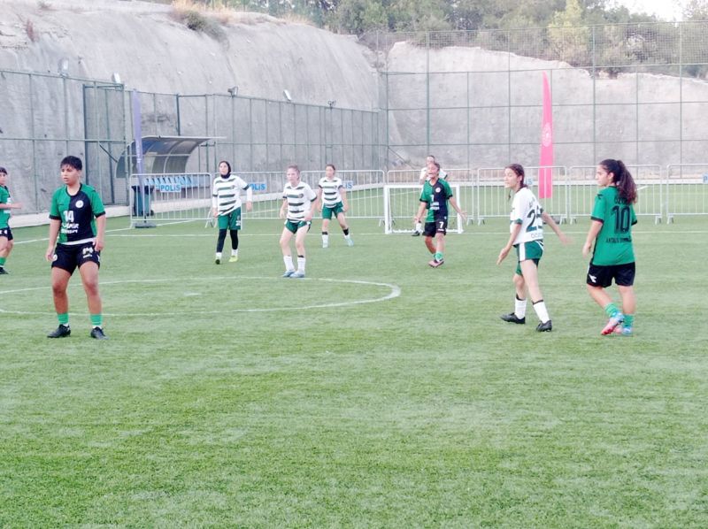 Gen� yetenekler ye�il sahada...