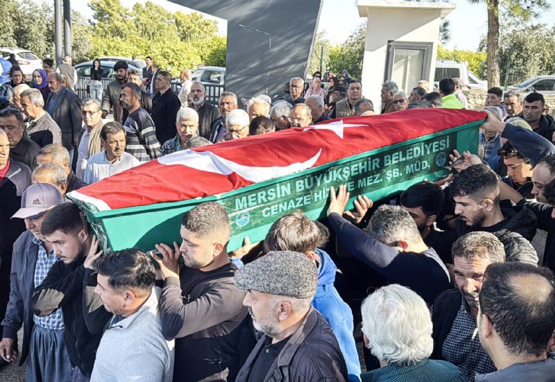 Do�um g�n�nde cenazesi defnedildi...