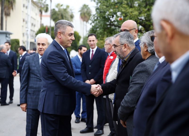 Mersin Valisi  Atilla Toros  grevine balad...