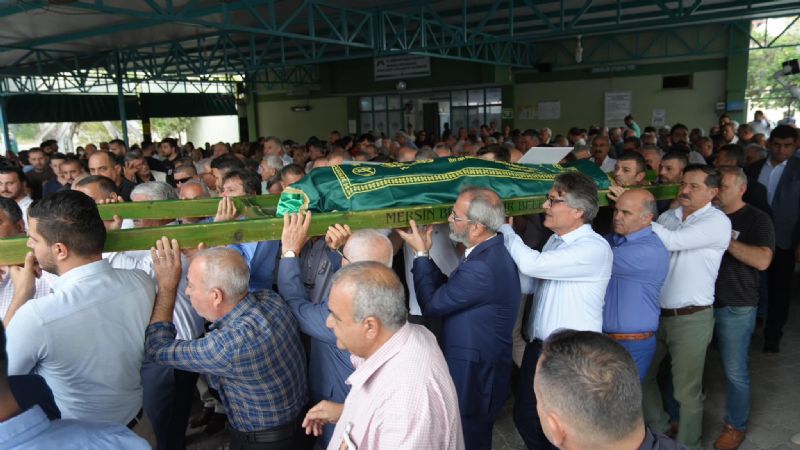 Sevilen muhtara son veda...