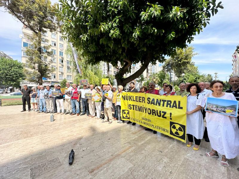 Endieli  nkleer kartlarndan kefenli eylem!...
