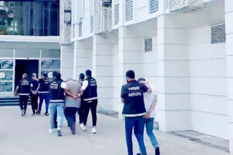 Mersinde uyuturucu tacirlerine darbe!...