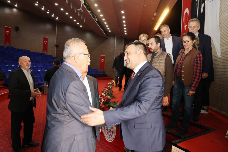 Bakan Ylmaz; Gzel almalara imza attk...