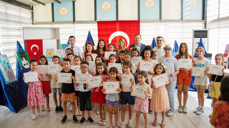 Tarsus�ta kursiyerler  yapt�klar� eserleri sergiledi...