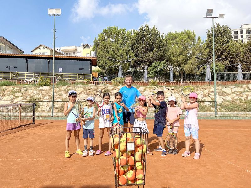 Tarsus’ta drama ve tenis birleiyor...