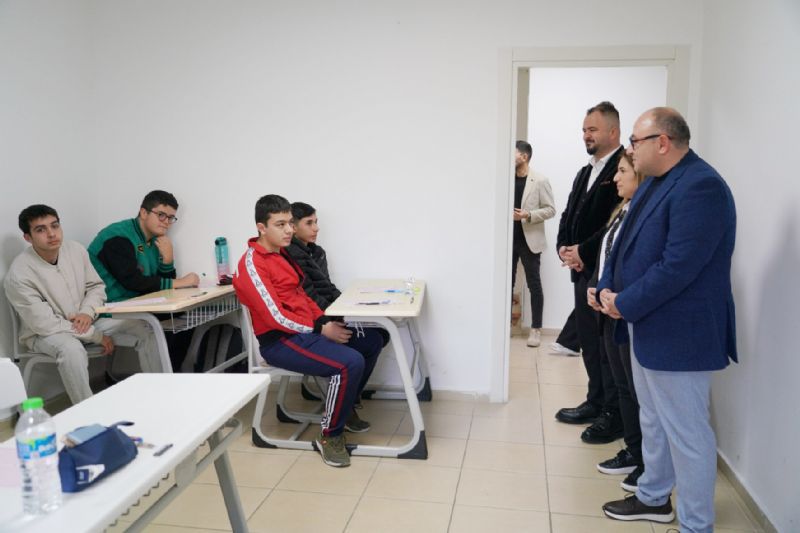Erdemlide 128 renci belediye kursu ile LGSyi kazand...
