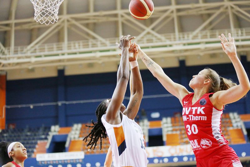 ukurova Basketbol, evinde kazand...