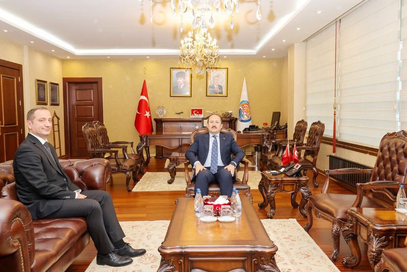 Tarsusun yeni kaymakam sahaya indi...