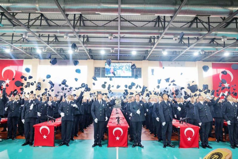 Yeni mezun polisler  greve hazr...