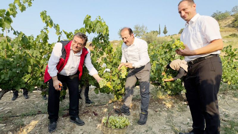 Vali Pehlivan ba�da �z�m toplad�...