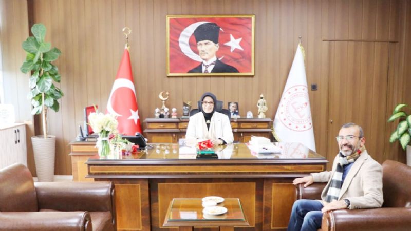 Ampute futbolculardan eitimcilere ziyaret...