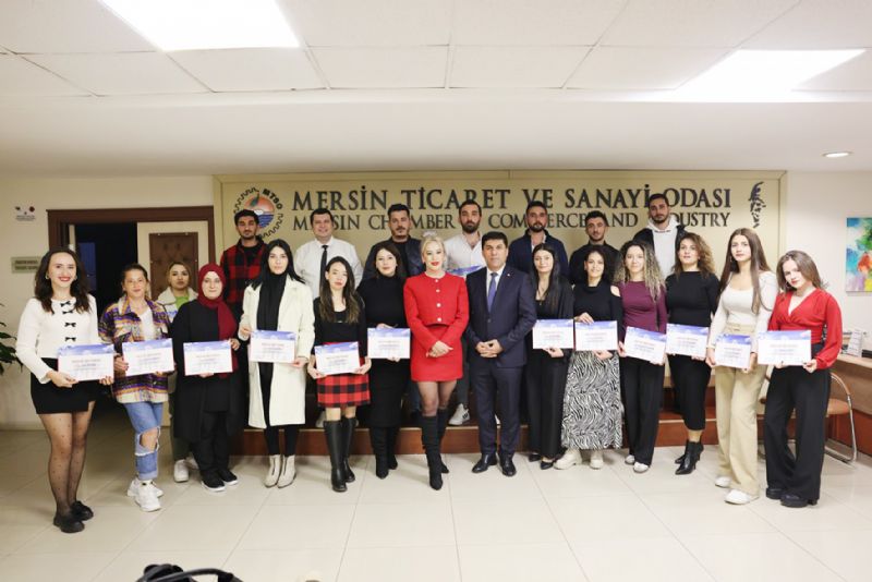 Gmrk sektr eitiminde sertifikalar sahiplerini buldu...