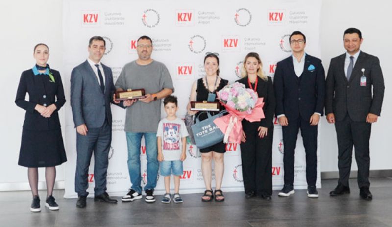 �ukurova�da 10 milyoncu yolcu t�renle kar��land�