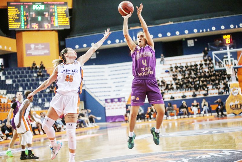 Tarsus evinde Hatay’ arlyor...