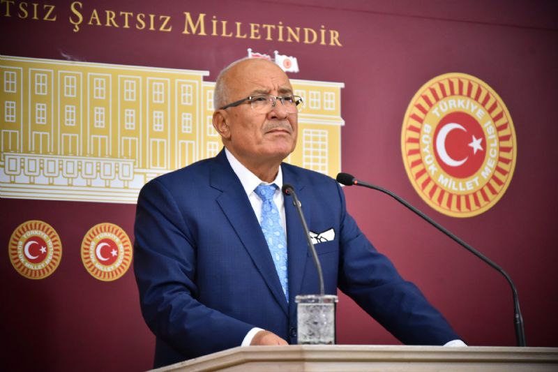 ktidar insanlar dinden souttu...
