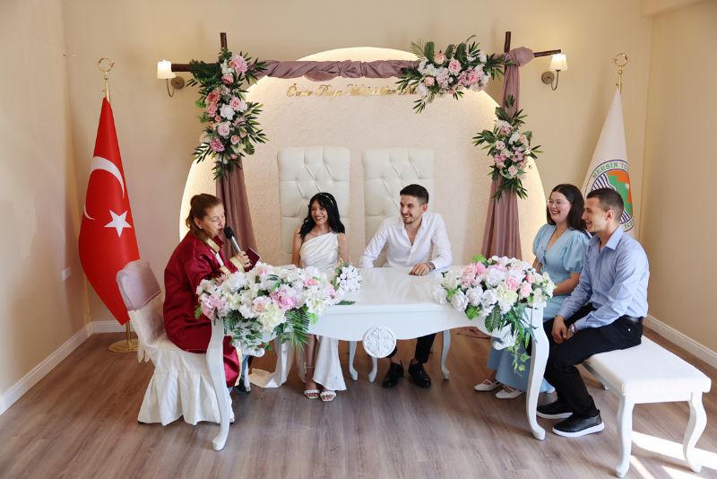 Toroslar Belediyesi evlendirme memurlu�u yeni yerinde ...