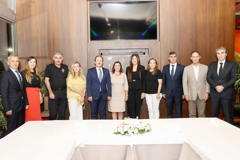 KKTC Konsolosu Mendelli  veda ziyaretlerine ba�lad�...