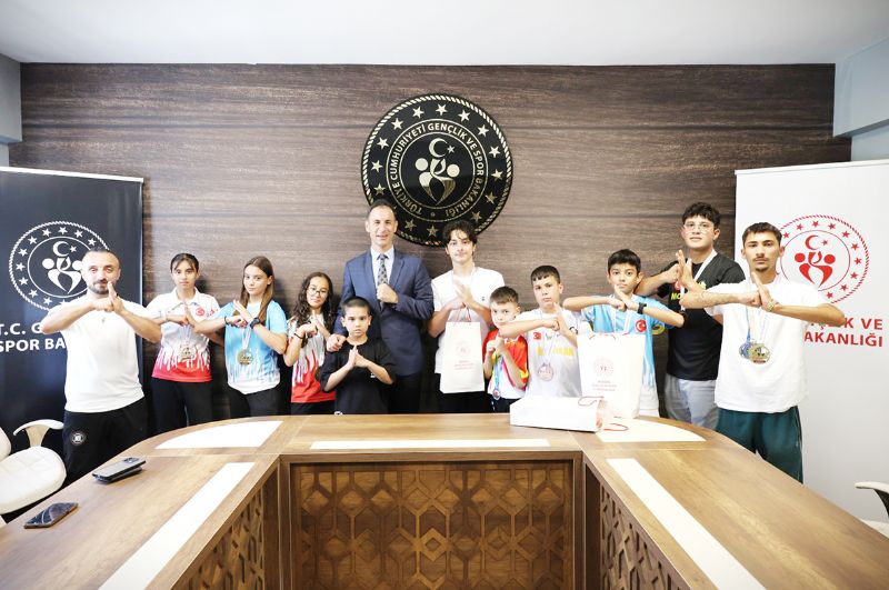 Mersinli sporculardan Wushu Kung Fuda Balkan baars!...