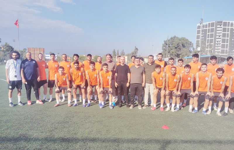 Akdeniz Belediyespor sezonu a�t�...