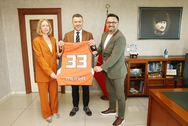 Patronlara final daveti...