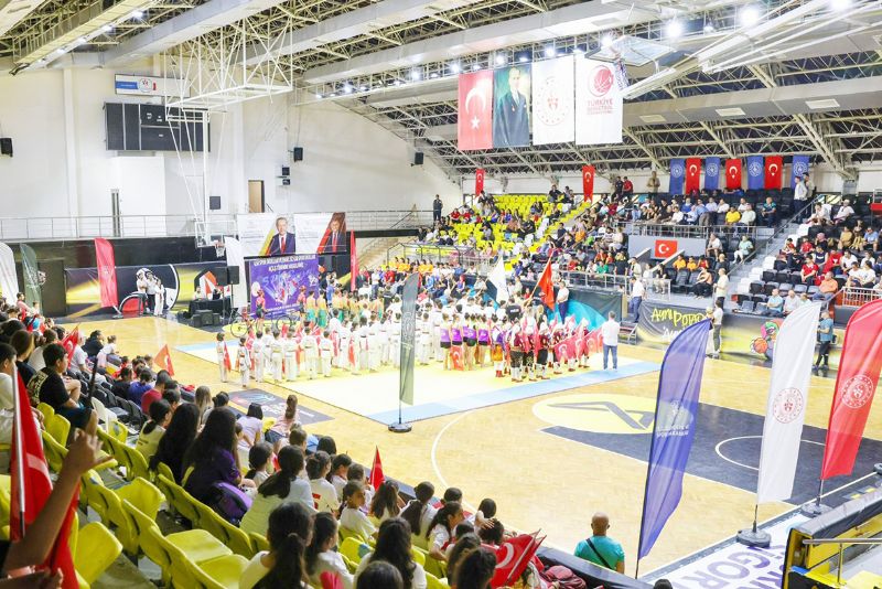 Spor okullar�na  g�rkemli a��l��...