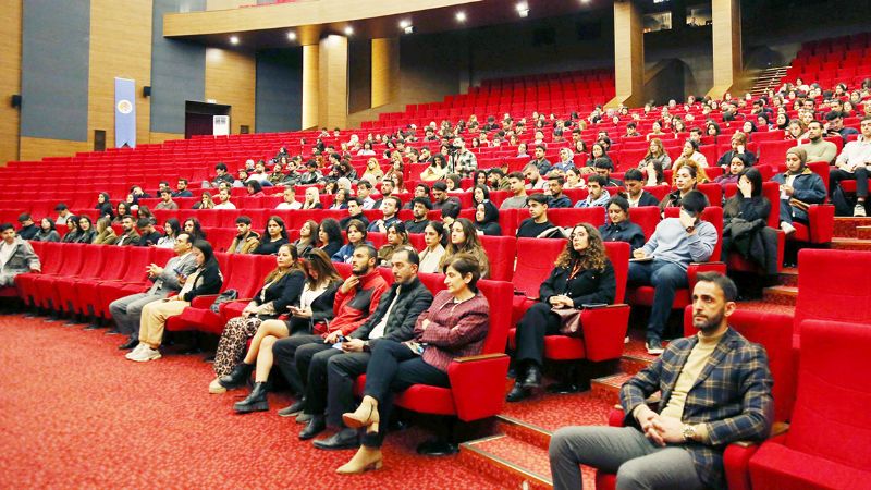 �niversitelilere finansal okur yazarl�k e�itimi verildi