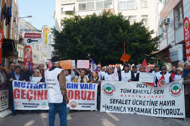 Emeklinin mutfa  yangn yeri!...
