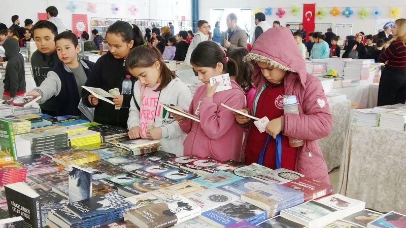 Erdemli’de kitap ve edebiyat gnleri balad...