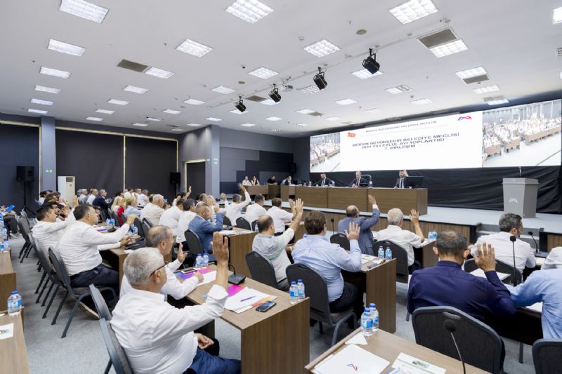 CHP�li Se�er mecliste  konu�ma s�resini k�s�tlad�...