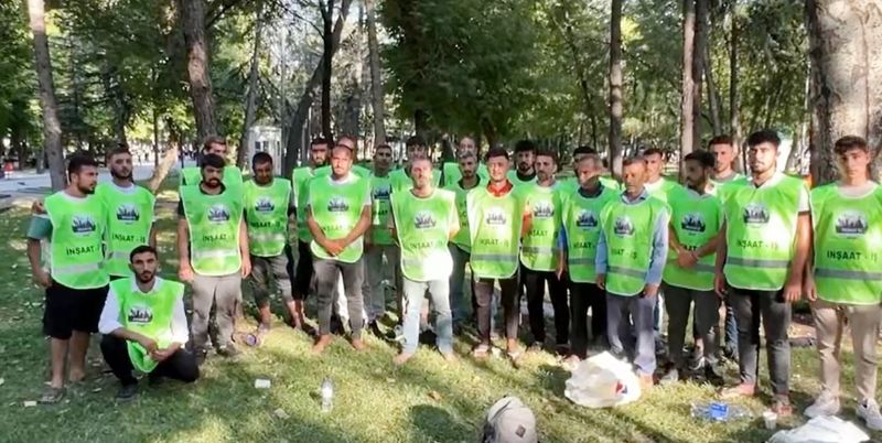 Mersinli i��ilerden TOK� �n�nde eylem...